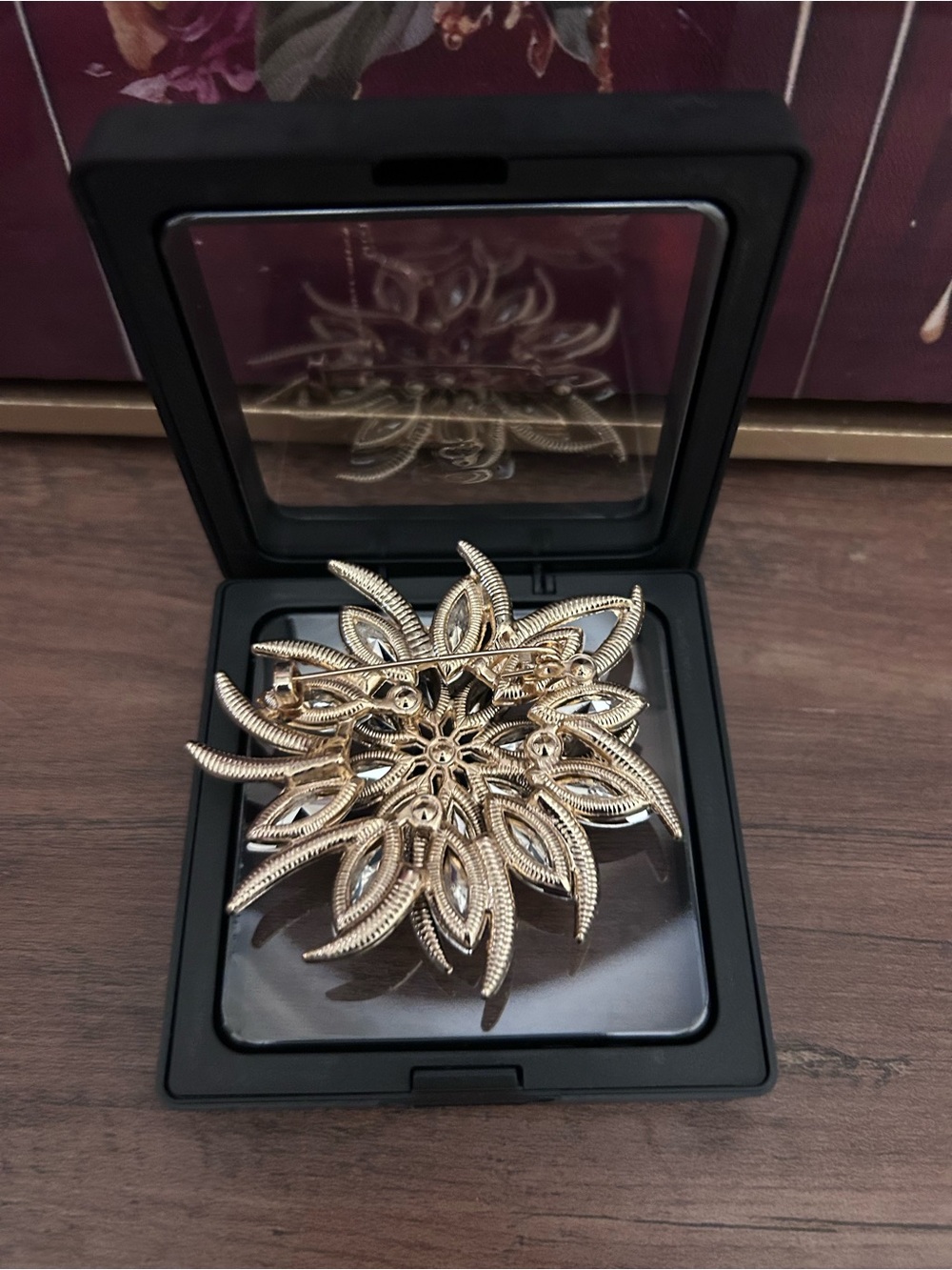 Sapphire Snowflake Teal Crystal Brooch - Picture 3 of 3